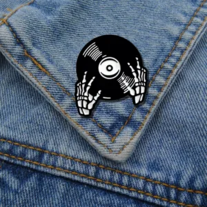 1 Pin Vinil Skeleton