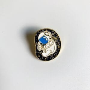 Pin astronauta black
