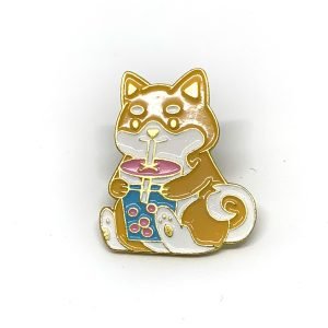Pin Perro Shiba Inu con bebida