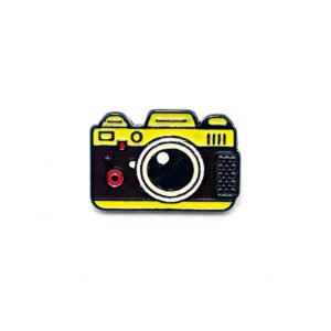 Pin Camara Amarilla