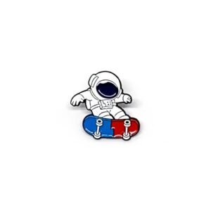 Pin Astronauta en patineta