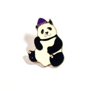 Pin Panda con gorro