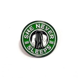 Pin El Aro | She Never Sleeps