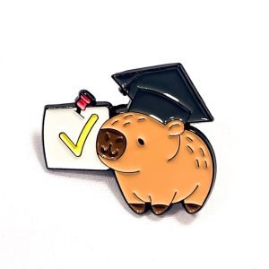 Pin Capibara Graduación
