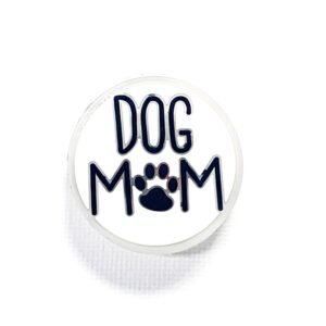 Pin tipo Crocs LED Dog Mom