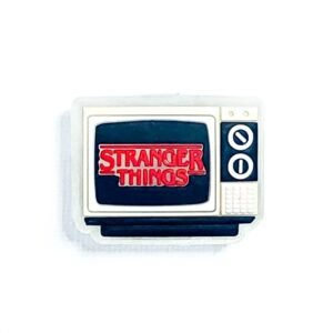 Pin tipo Crocs LED Stranger Things | TV