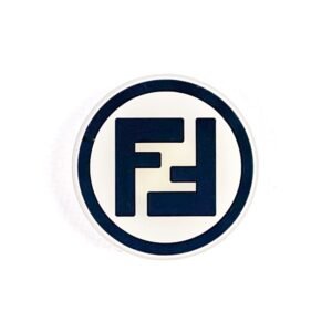Pin tipo Crocs Glowing Logo Fendi