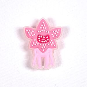Pin tipo Crocs Glowing Stranger Things | Demogorgon 2
