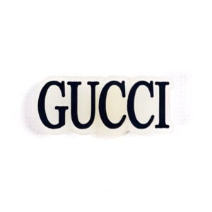 Pin tipo Crocs Glowing Logo Gucci 2